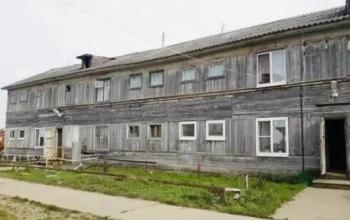 В Тобольске четыре аварийных дома расселят до ноября 2026 года
