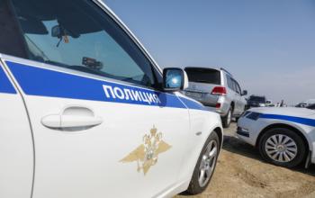 На трассе Тюмень – Омск с наркотиками задержан пассажир такси