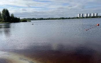 В Тюмени закрыли пляж на озере Круглом из-за подъема воды