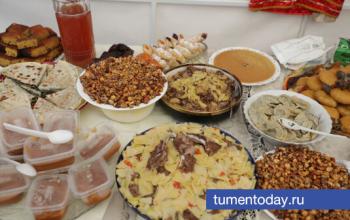 Тюменские врачи рассказали, как провести новогодние каникулы без переедания и диет