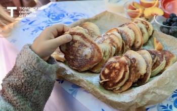 «С пылу, с жару»: в Тюмени проходит гастрофестиваль «Оладушки»