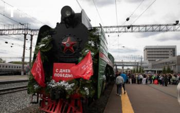 Ретропоезд «Эшелон Победы» посетил Тюмень – репортаж с вокзала