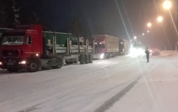 На трассе Тюмень – Ханты-Мансийск ввели ограничения для грузовиков из-за снегопада