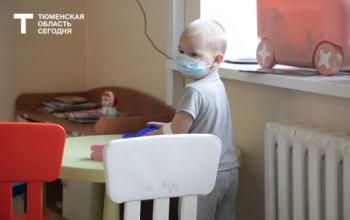 Болезнь «поцелуев» атакует тюменских зумеров
