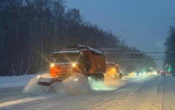 Более 33 тысяч кубометров снега вывезли из Тюмени за ночь