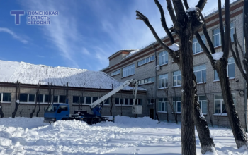 В Тюмени горел первый корпус школы №27