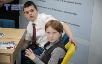 Почти 1,9 тысячи временных рабочих мест создали для тюменских подростков с начала 2026 года