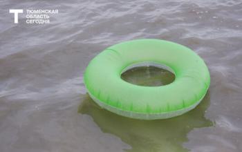 Врач скорой помощи предупредил тюменцев об опасности купания в холодной воде в жару