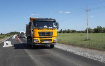 В Тюменской области продлили противопаводковые ограничения для водителей большегрузов