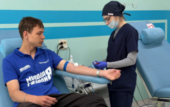 Тюменские молодогвардейцы сдали кровь ко Всемирному дню донора
