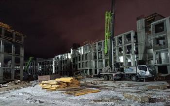 Прокуратура проводит проверку после гибели рабочего на стройке в Тюмени