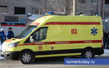 В Тюмени мужчина выпал из окна дома на улице Газовиков 