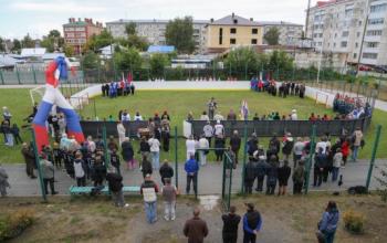 В Ишиме открыли новый хоккейный корт