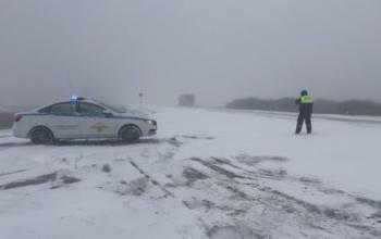 На трассах в Тюменской области поднялась метель