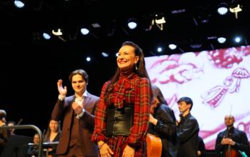 «Смех стал редким удовольствием»: заслуженная артистка РФ Нонна Гришаева – о театре, критике и качестве юмора