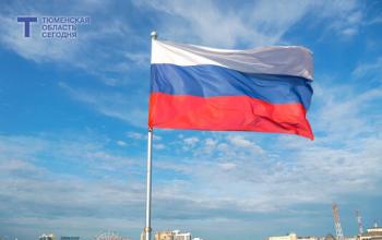 Александр Моор поздравил жителей страны с Днем воссоединения Крыма с Россией