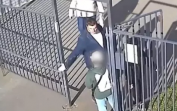 В Тюмени мужчина напал на подростков с кулаками