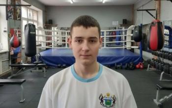 Тюменский школьник поедет на чемпионат Европы по шахбоксу