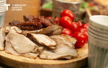 В двух тюменских кафе продавали мясо без документов