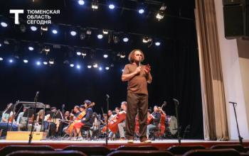 Юрий Медяник слушает африканскую и португальскую музыку