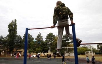 Минпросвещения рекомендует начать летние каникулы школьникам 27 мая