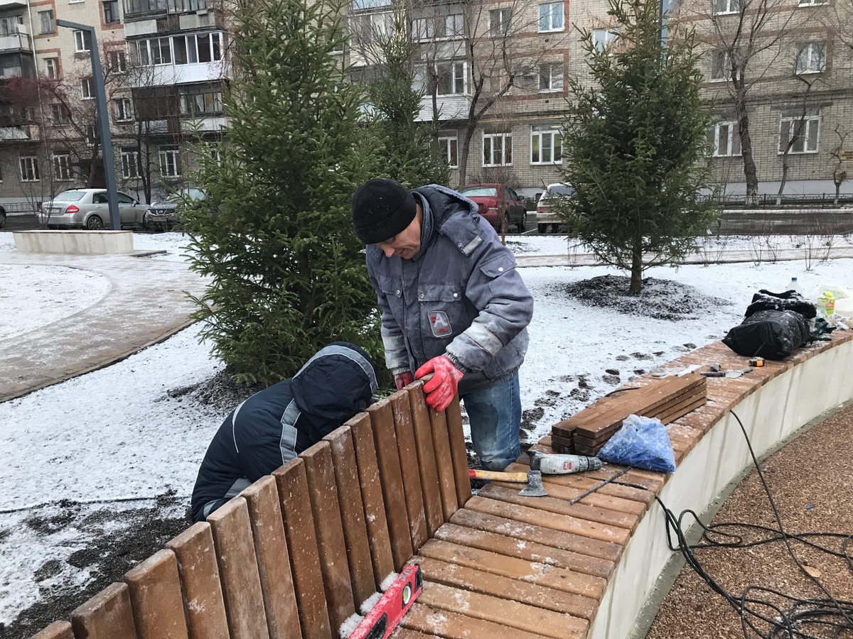 В Тюмени готовится к открытию сквер Крапивина | 02.11.2021 | Тюмень -  БезФормата