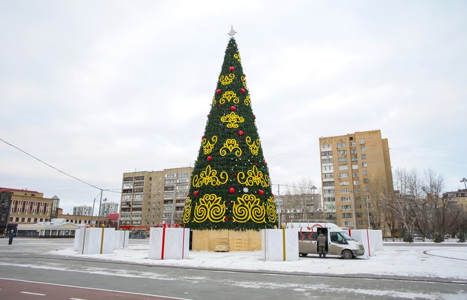 Открытие главной новогодней елки Тюмени перенесли на 26 декабря