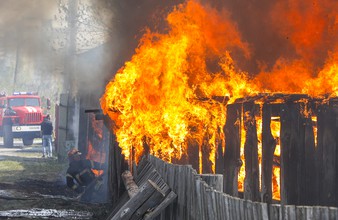 Новость Тюмени: Утром в Тюмени на Московском тракте горел частный дом