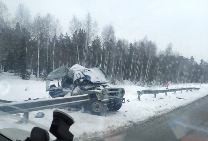 В массовом ДТП на трассе Тюмень - Ханты-Мансийск погиб водитель