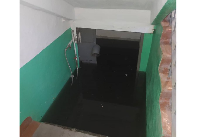 Из-за коммунальной аварии несколько домов Тюмени остались на ночь без воды