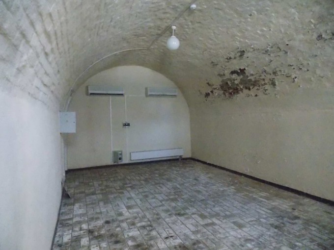 Одно из зданий Тюремного замка в Тобольске ждет реставрация
