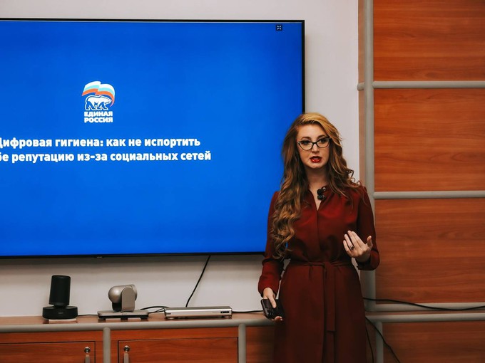 В тюменской медиашколе провели лекцию на тему корректного ведения соцсетей