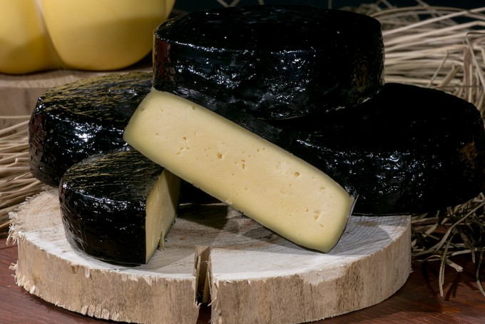Житель Тобольска украл более шести килограммов сыра