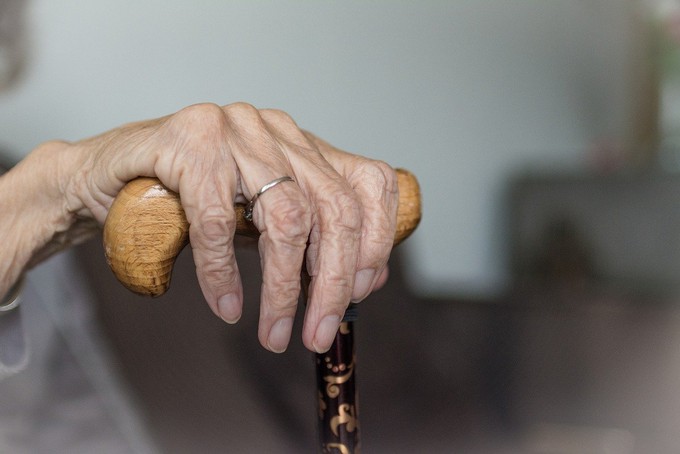 Ишимские травматологи поставили на ноги пенсионерку с переломом бедра