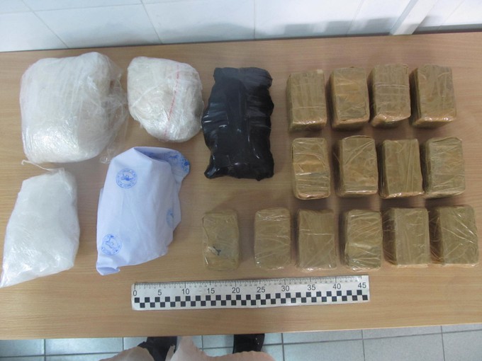 Тюменские полицейские задержали молодого человека с 12 килограммами наркотиков