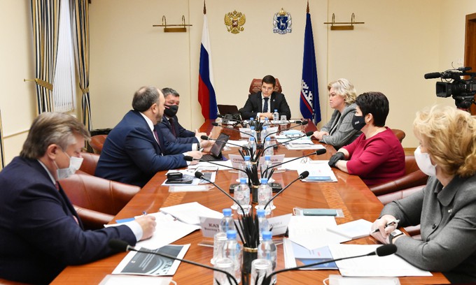 Ямальские депутаты встретились с губернатором