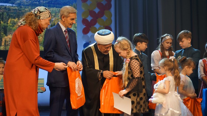 В День Сибири в Тюмени наградили победителей конкурса детских рисунков