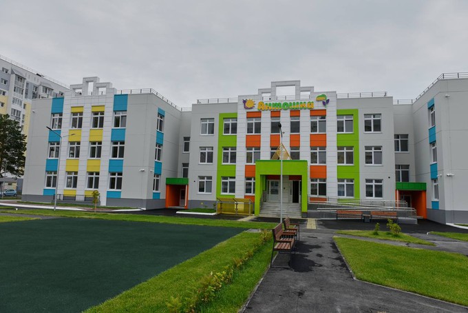 Для тюменцев в Антипино досрочно ввели новый детский сад на 516 мест