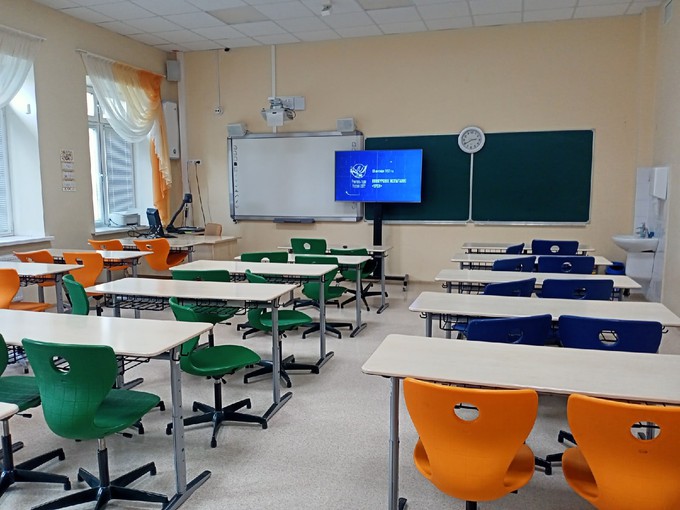 В Тюменской области не планируют переводить школьников на дистанционное обучение