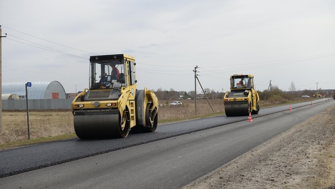 Строители используют новые технологии при ремонте дорог в регионе
