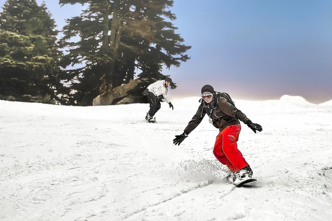 У тюменских туристов на горнолыжном курорте украли сноуборды