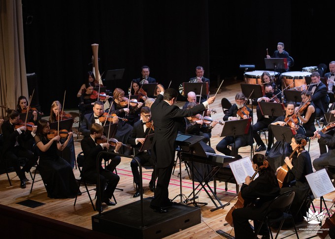 Главного дирижера для филармонического оркестра выберут в Тюмени