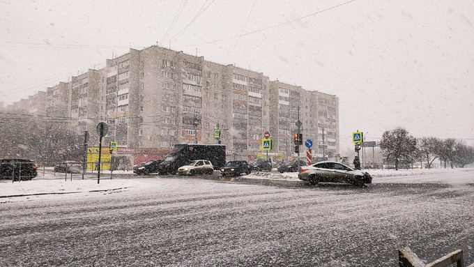 Погода в Тюмени: снежно и ветрено