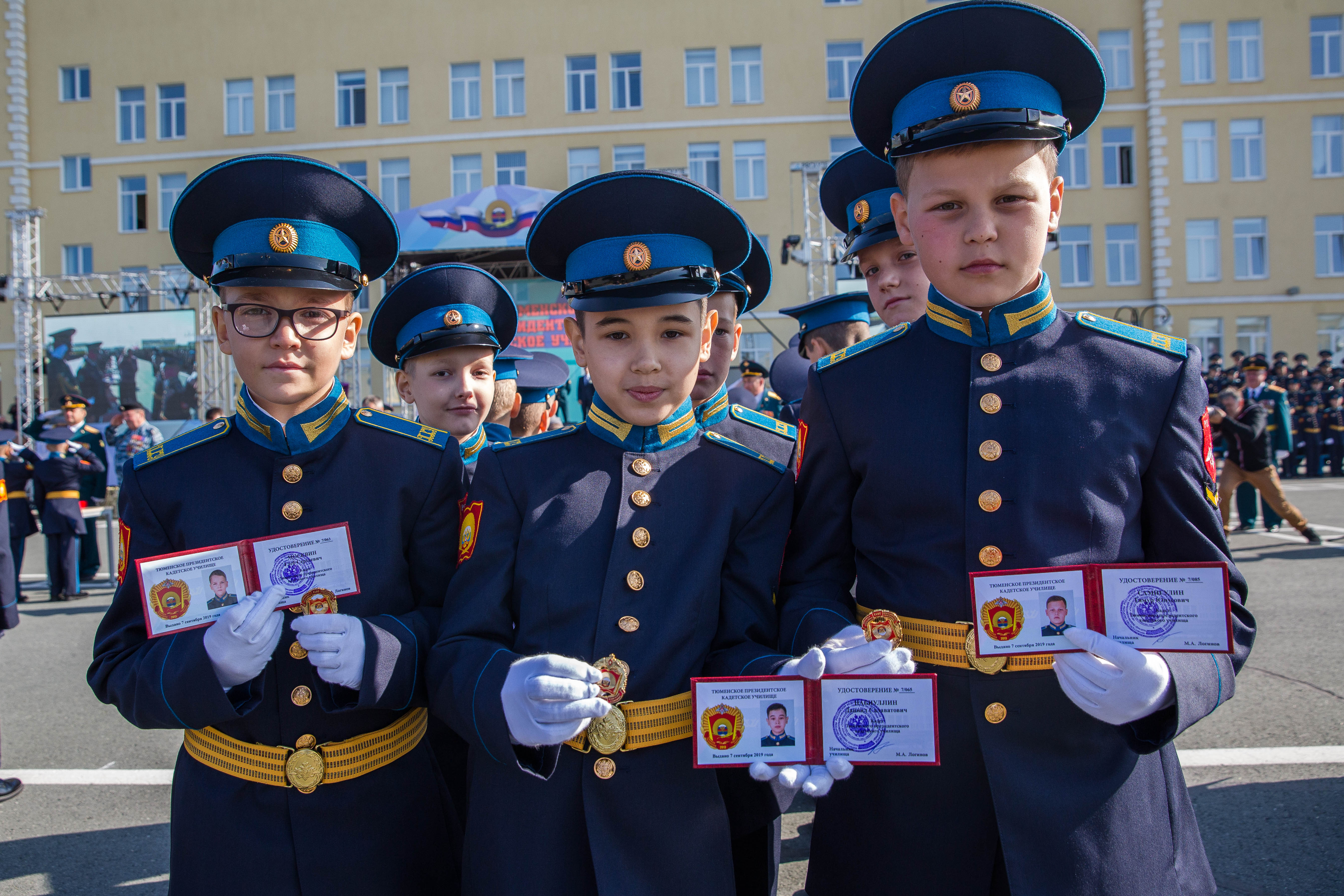 Военное 9 класса. Президентское кадетское училище Тюмень. Тюмень кадетское училище ПКУ. Президентское кадетское училище Тюмень ТПКУ. Тюменское кадетское училище форма.